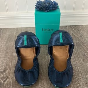 Used beautiful blue Tieks